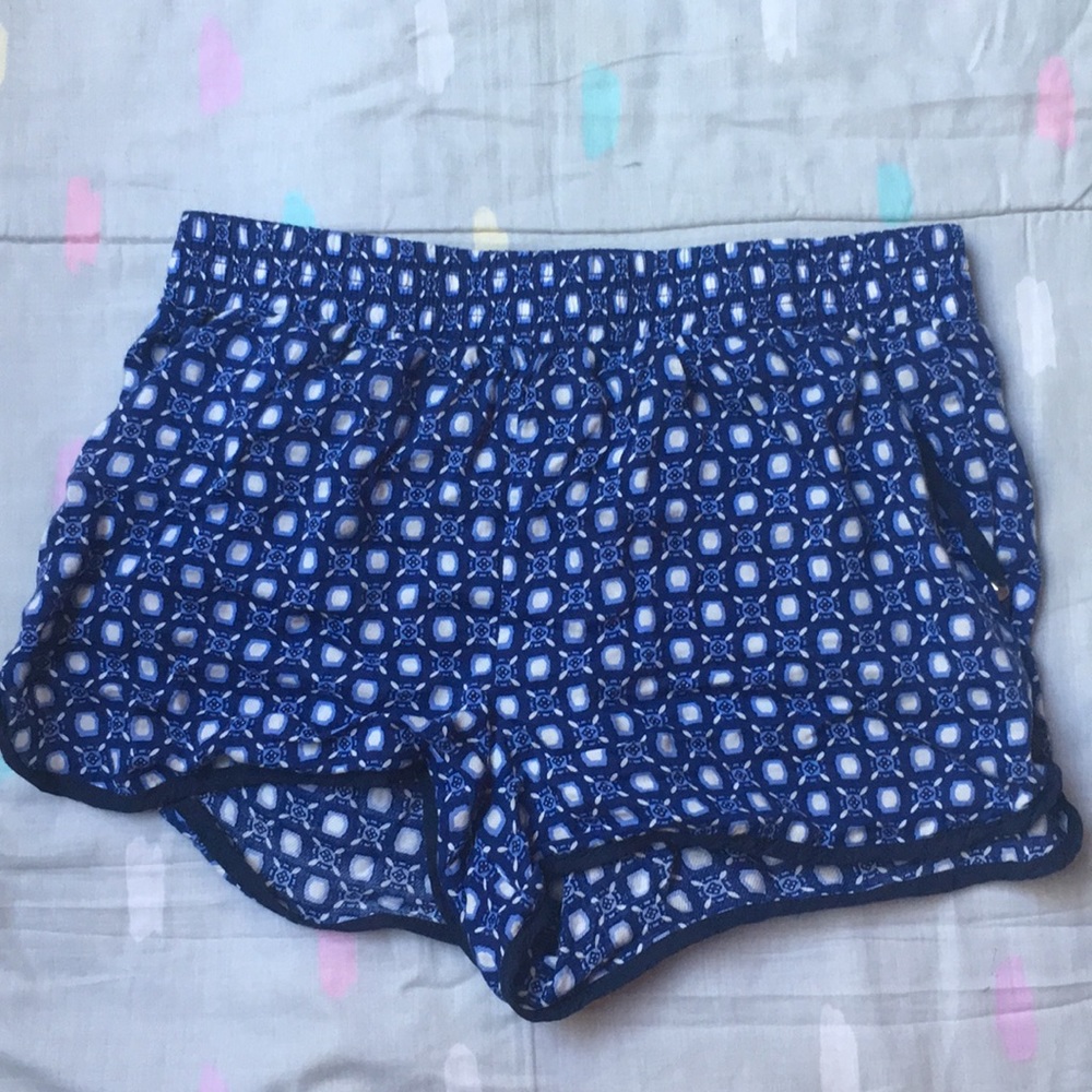 Forever 21 blue patterned shorts